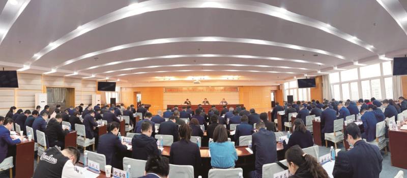 2021年4月13日，甘肅建投召開經(jīng)理層成員任期制契約化管理及建立職業(yè)經(jīng)理人制度工作推進(jìn)會.jpg