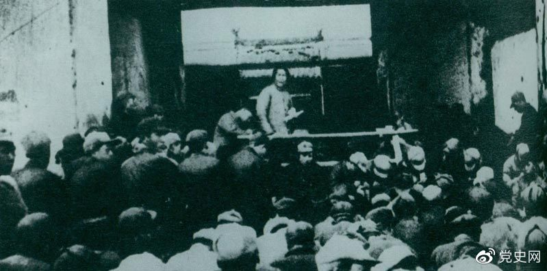1935年12月27日，毛澤東在陜北瓦窯堡黨的活動分子會議上作《論反對日本帝國主義的策略》報告。